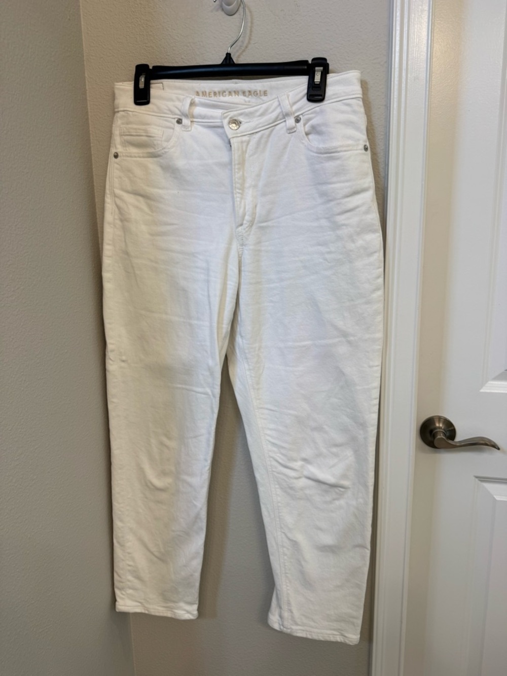 AE Stretch Mom Jean